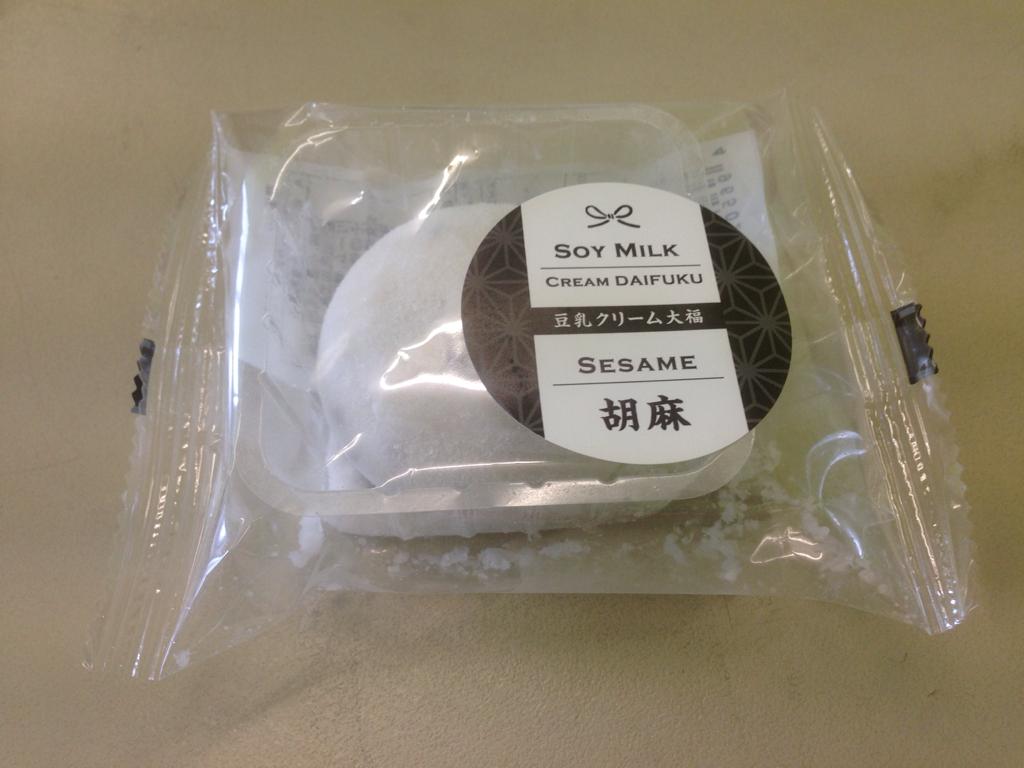 GOMA DAIFUKU TONYU CREAM (60G) MINATOSEIKA SOJAMILCH SESAM